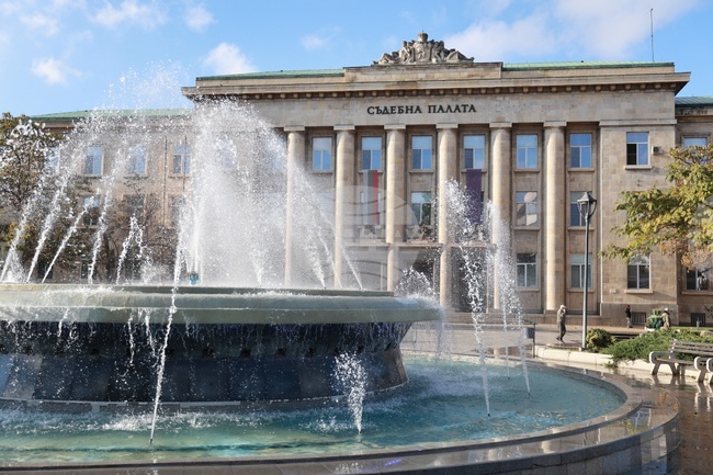 С Ден на отворените врати и с изложба беше отбелязана 85-годишнината на Съдебната палата в Русе