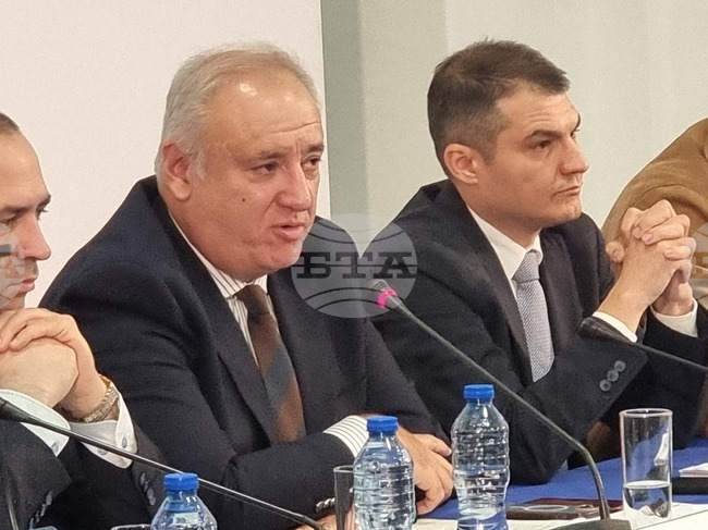 Големият въпрос е как, съчетавайки екологичните, икономическите и социалните императиви, можем да продължим напред, каза в Кюстендил зам.-министър Атанас Костадинов