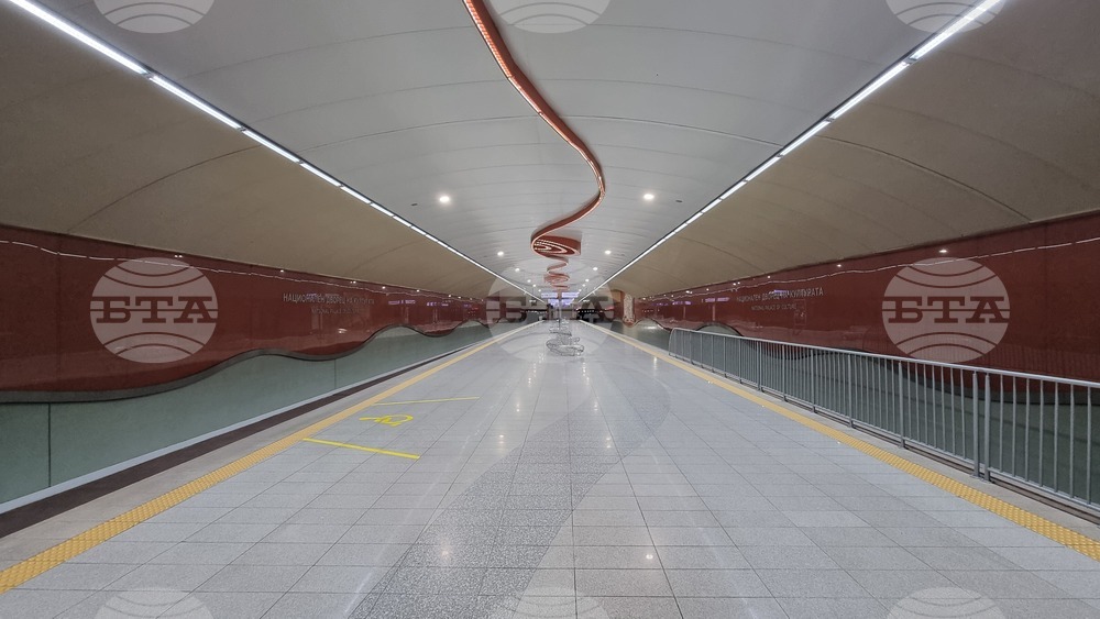 Столичното метро няма да се движи по третата линия на 8 и 9 ноември