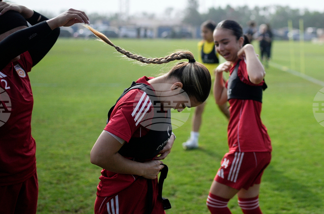 APTOPIX Afghanistan Women's Refugee Team