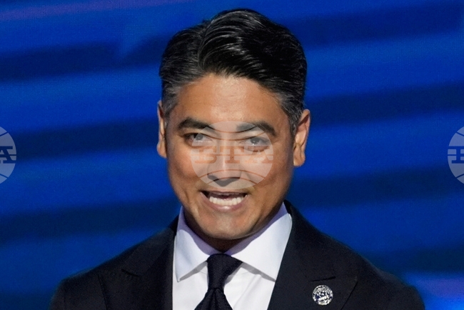 Демократът Афтаб Пюрвал бе преизбран за кмет на Синсинати, побеждавайки роднина на Джей Ди Ванс