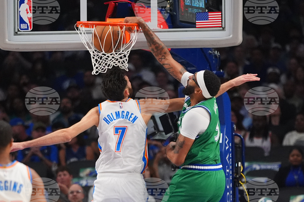 Далас е готов да проучи опциите за размяна на Антъни Дейвис