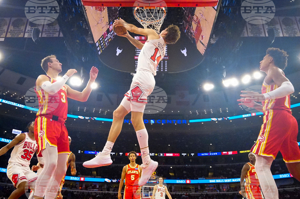 Hawks Bulls Basketball