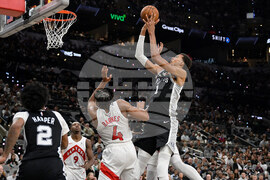 Raptors Spurs Basketball