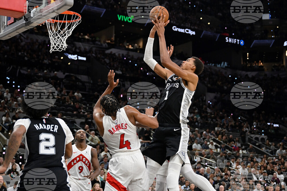 Raptors Spurs Basketball