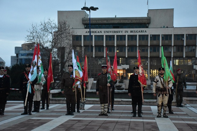Община Благоевград: В дух на родолюбие и в знак на почит – тържествена проверка-заря постави начало на честванията в Благоевград по повод 145 г. от Освобождението на България