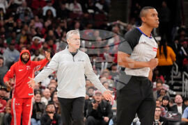 Hawks Bulls Basketball