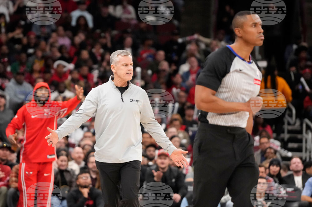 Hawks Bulls Basketball