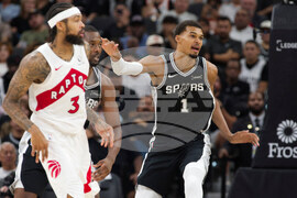 Raptors Spurs Basketball