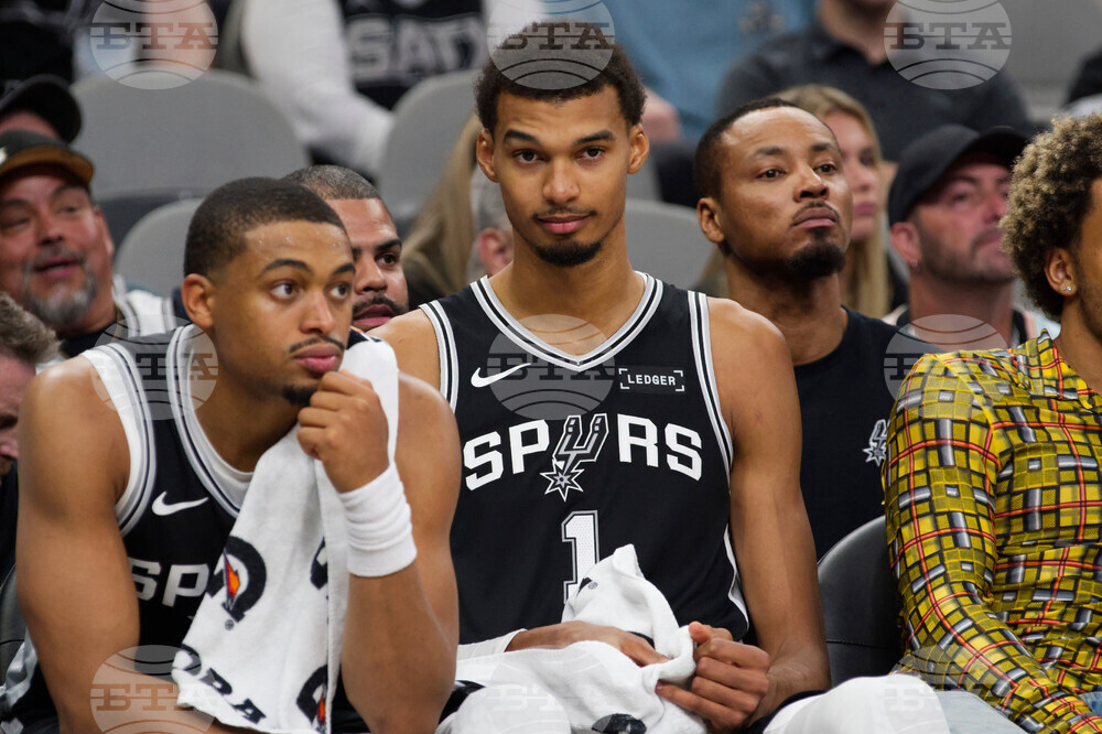 Raptors Spurs Basketball