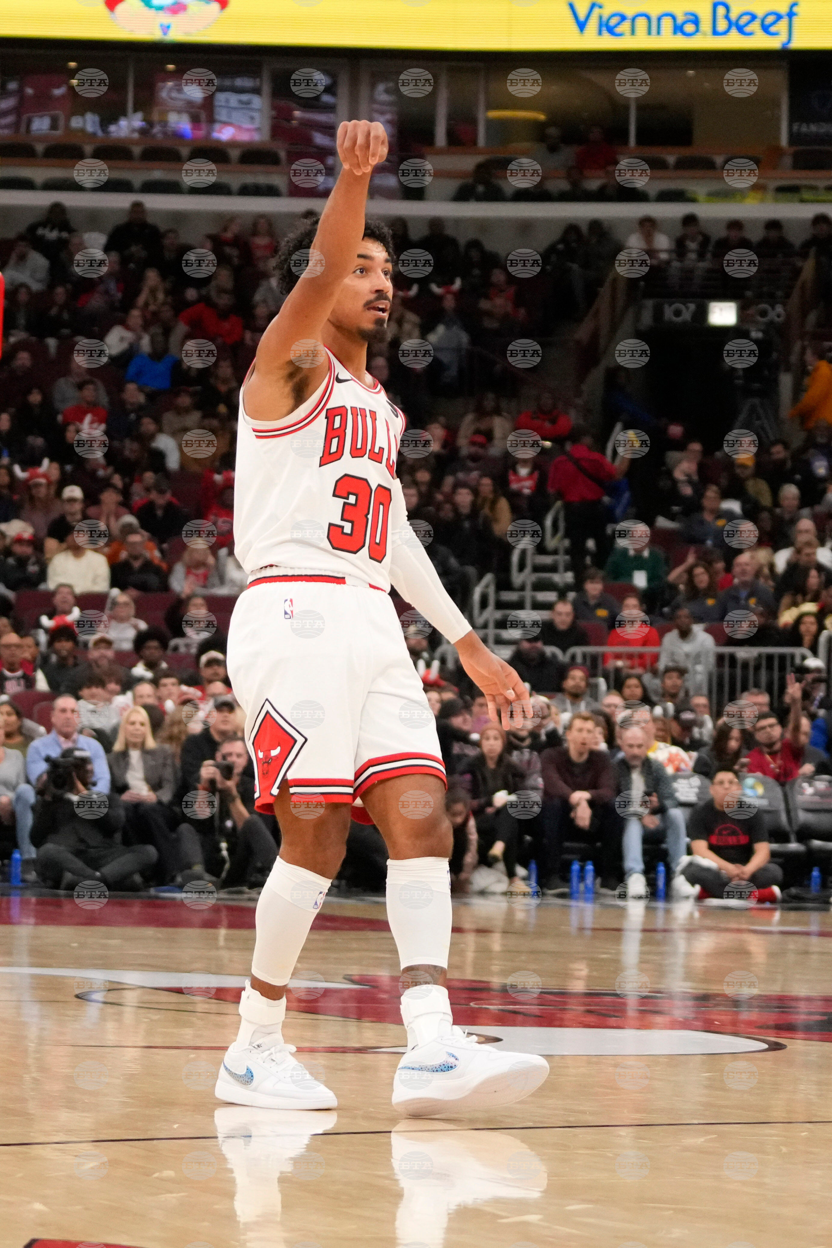 Hawks Bulls Basketball