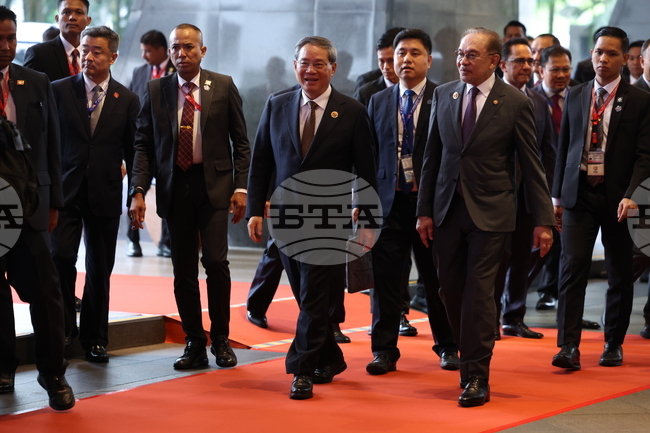 Китай подписа разширено споразумение за зона за свободна търговия с АСЕАН 