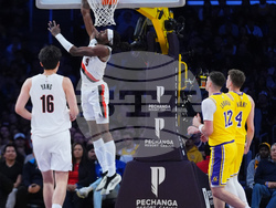 Blazers Lakers Basketball