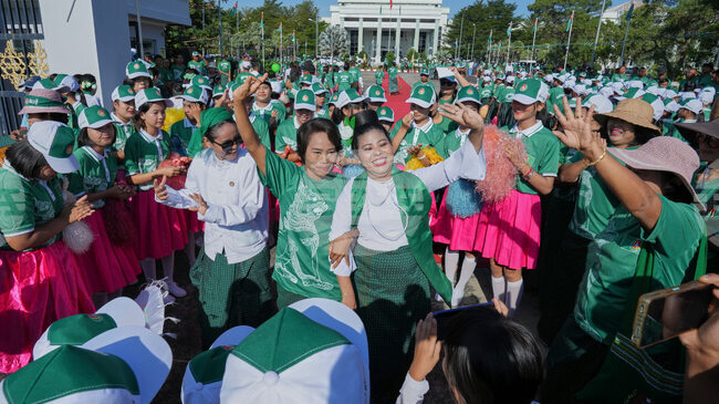 Подкрепяна от военните в Мианма партия започна предизборната си кампания 
