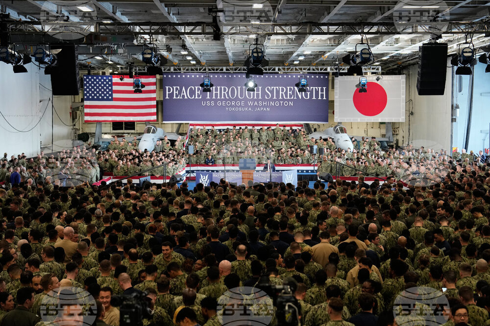 Японската министър-председателка намекна за промяна в доктрината на страната да не разполага на своя територия ядрени оръжия