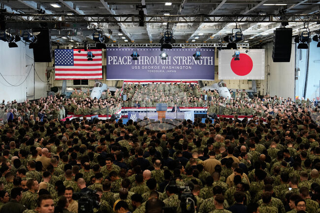 Японската министър-председателка намекна за промяна в доктрината на страната да не разполага на своя територия ядрени оръжия