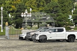 CORRECTION Japan US American Cars Explainer