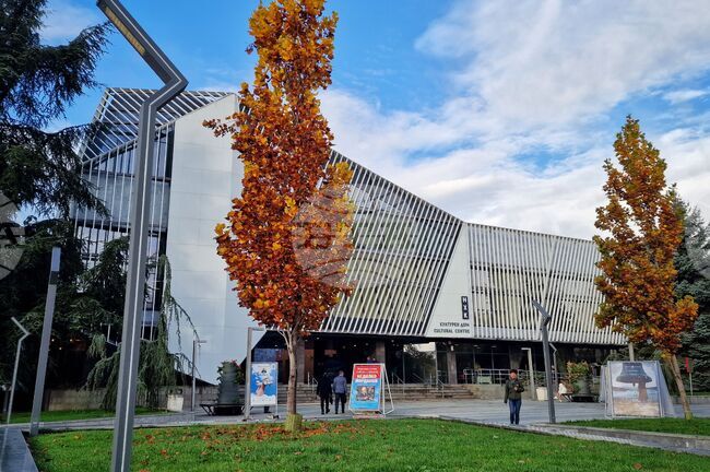 Фотоизложбата „Чуй гласа ми“ гостува в Бургас