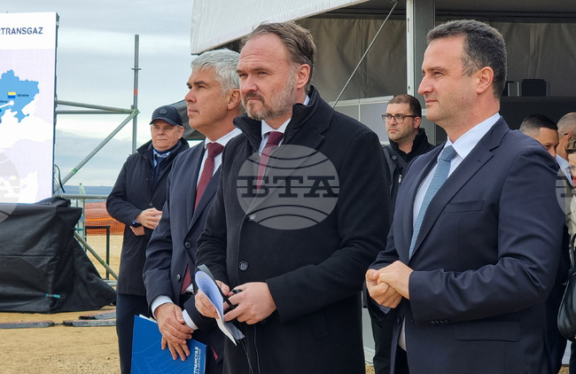 Сигурността на доставките на горива за страната е гарантирана, каза министър Станков