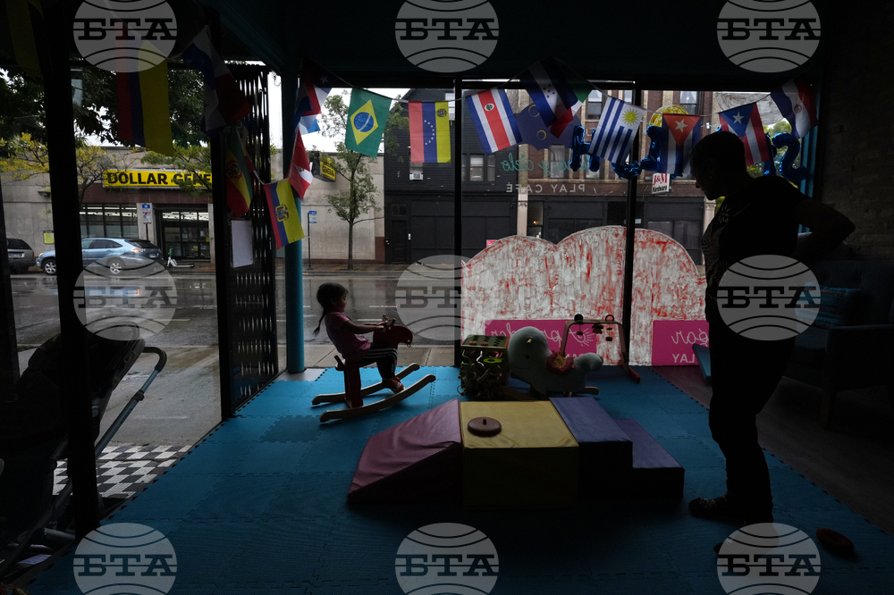 APTOPIX Federal Enforcement Chicago School Photo Essay