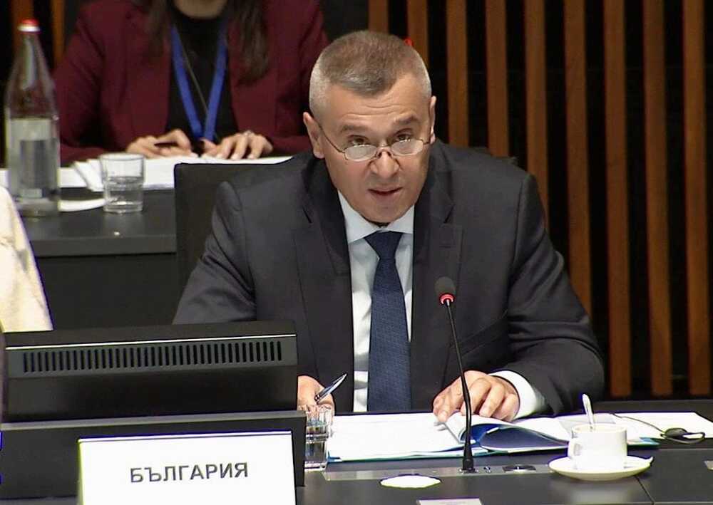 Министър Тахов апелира за спешни мерки за подпомагане на засегнатите от сушата фермери