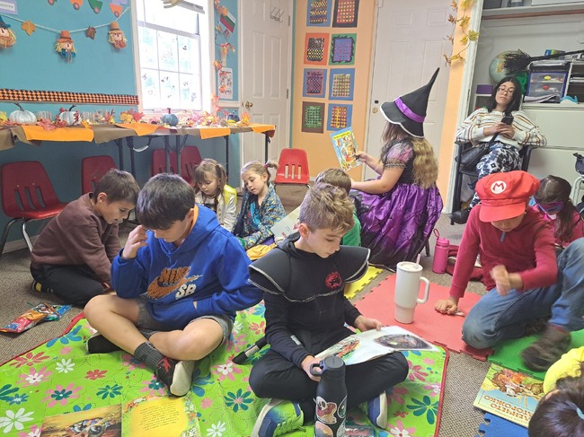 Ден на книгата и карнавал бяха организирани в Българско неделно училище „Васил Априлов“ в Шарлот, САЩ