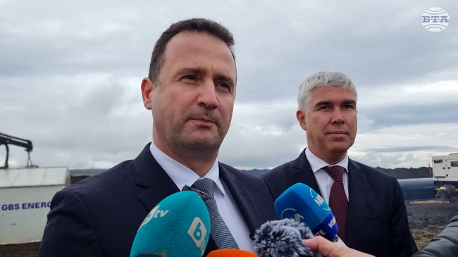 Сигурността на доставките на горива за страната е гарантирана, каза министър Станков