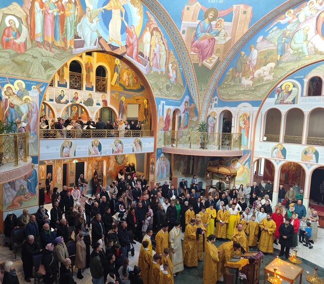 Православният храм „Света София Премъдрост Божия“ във Варшава почете св. Йоан Рилски със Света литургия