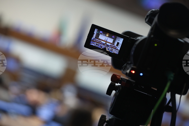 Представители на Лига на младите българи в Украйна бяха посрещнати в Народното събрание в Деня на бесарабските българи