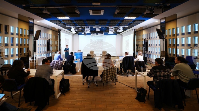 Дезинформационните кампании и работата на ЕП бяха сред акецентите във втория ден от обучението за млади журналисти