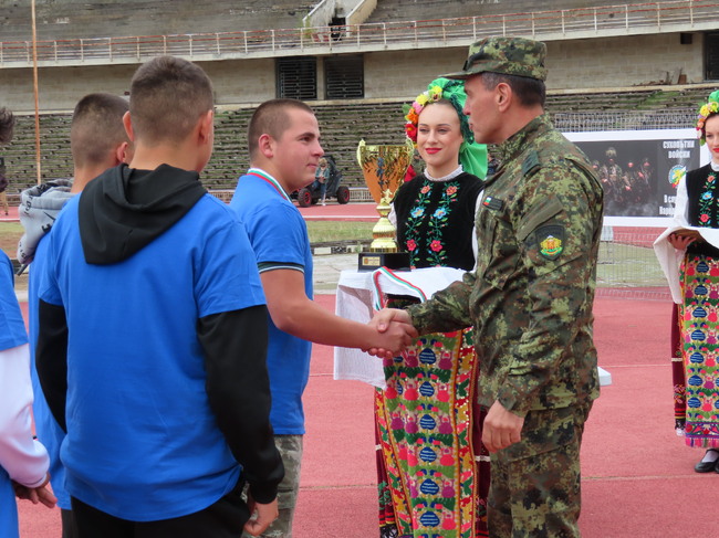 Министерство на отбраната: Военнослужещи демонстрираха умения и отборен дух по време на Празник на военните спортни клубове в Пловдив