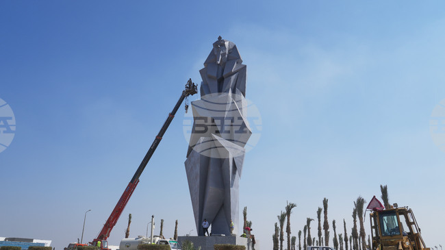 Кайро се надява Големият египетски музей в близост до пирамидите да ускори възраждането на туризма в страната