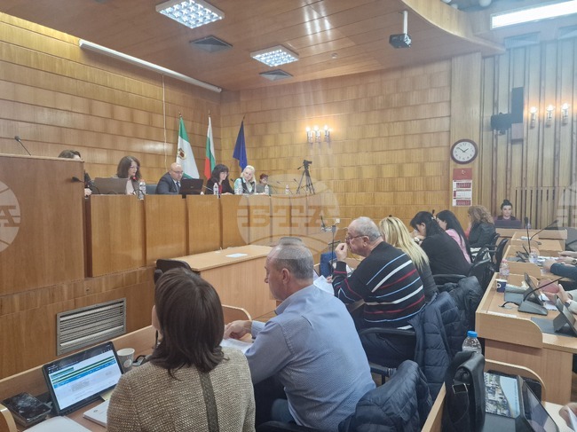 Общинското предприятие „Разградлес“ има готовност да предложи 34 248 кубически метра дървесина за населението през новата година