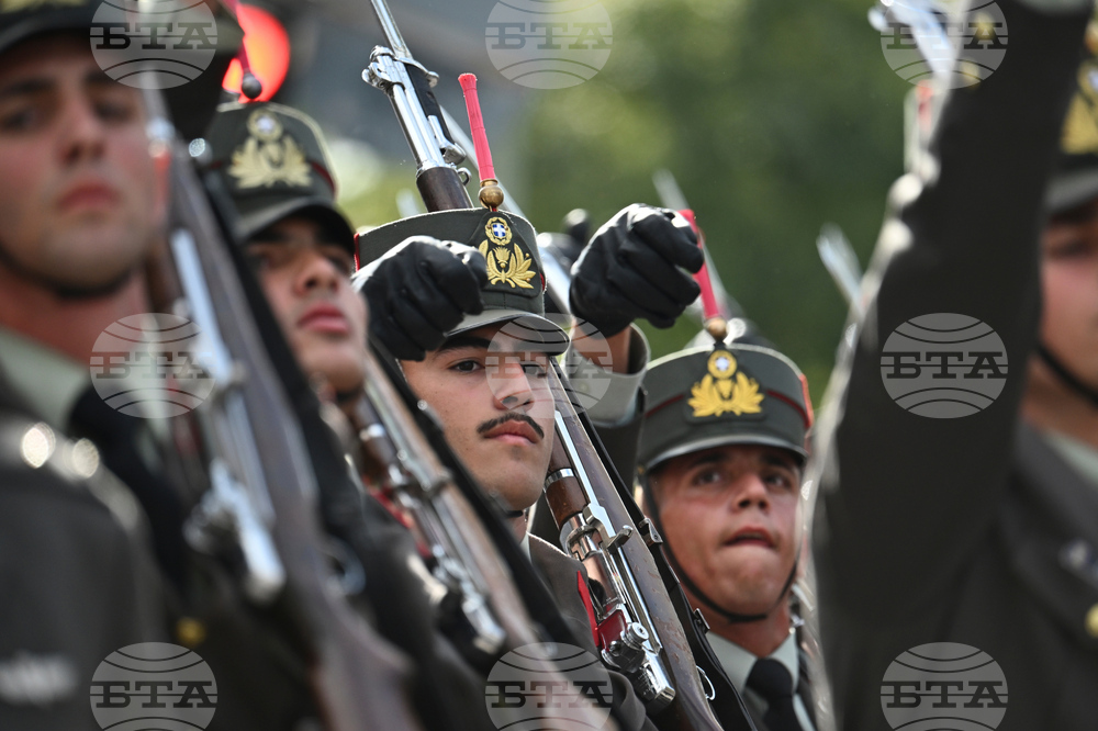 Войник на 19-годишна възраст загина при експлозия на гръцкия остров Родос; друг военнослужещ е тежко ранен