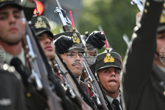 Войник на 19-годишна възраст загина при експлозия на гръцкия остров Родос; друг военнослужещ е тежко ранен