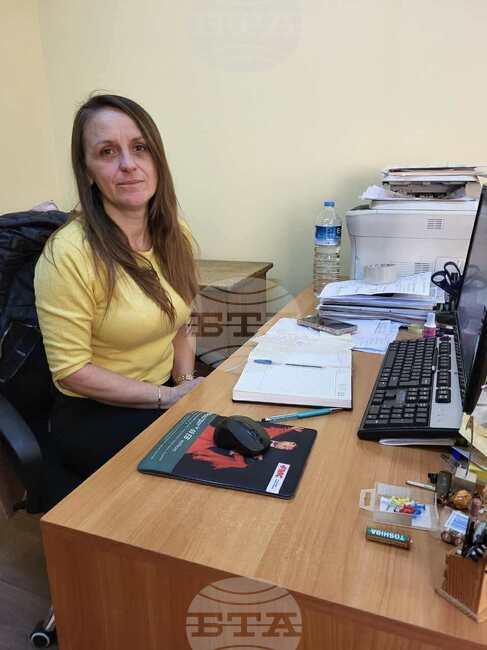 Читалище "Христо Ботев 1925" в Самуил вече век изпълнява мисията си на център на духовността и културата, каза за БТА секретарят Селиме Феим