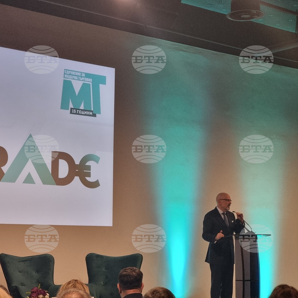 Присъединяването към еврозоната е стратегически избор на България, каза Илия Лингорски, член на Управителния съвет на БНБ