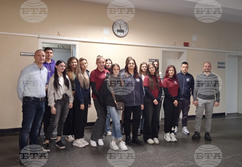 Ученици от Монтана посетиха Районния съд в града и разговаряха със съдия и прокурор