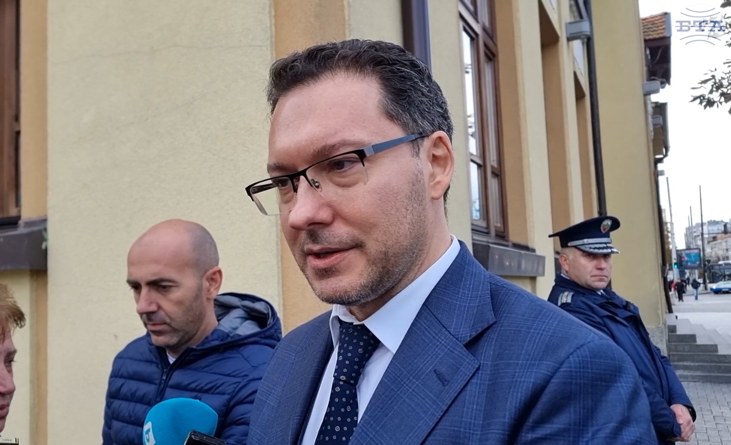 От началото на годината са образувани 170 досъдебни производства за хакерски атаки и финансови измами в интернет, каза министър Даниел Митов