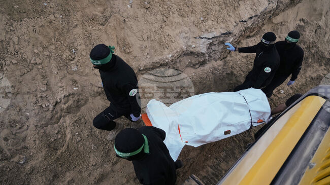 „Хамас“ съобщи, че е намерил телата на още двама заложници в Газа