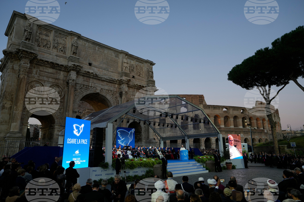 Italy Pope Peace Meeting