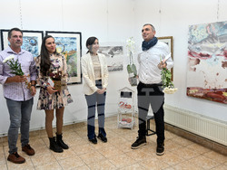 Монтана - „Аз тъкмо свободата си развързах“ - изложба