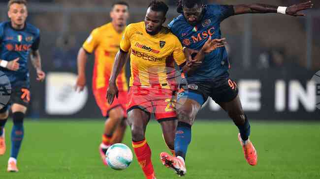 Наполи се наложи при гостуването си на Лече в италианската Серия А