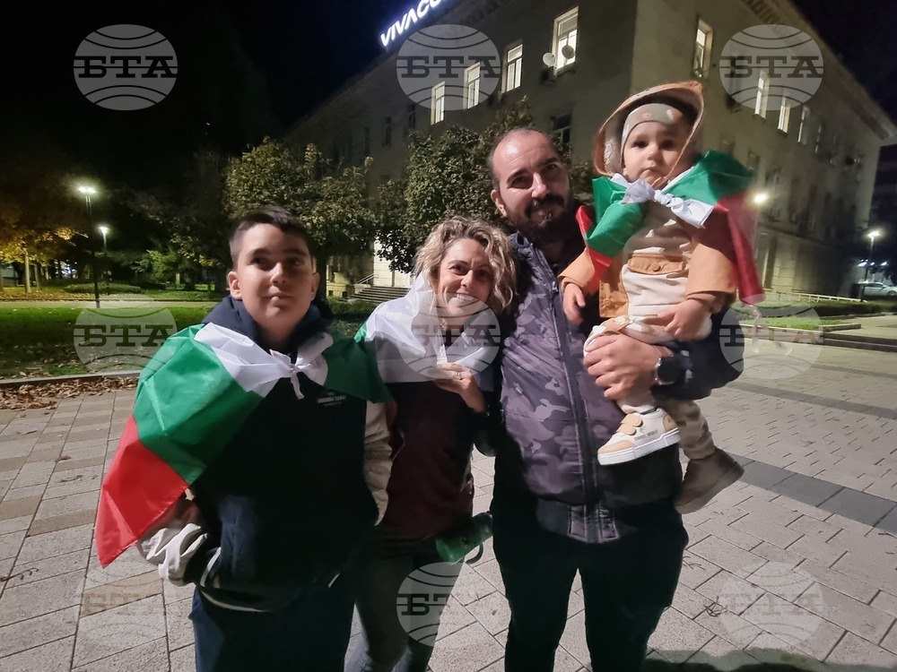 Плевен - факелно шествие - ученици