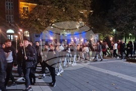 Плевен - факелно шествие - ученици