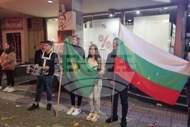 Плевен - факелно шествие - ученици