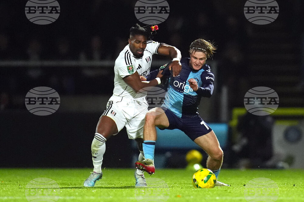 Фулъм оцеля за Купата на лигата на Англия след дузпи, Брентфорд сложи край на приказката на Гримзби