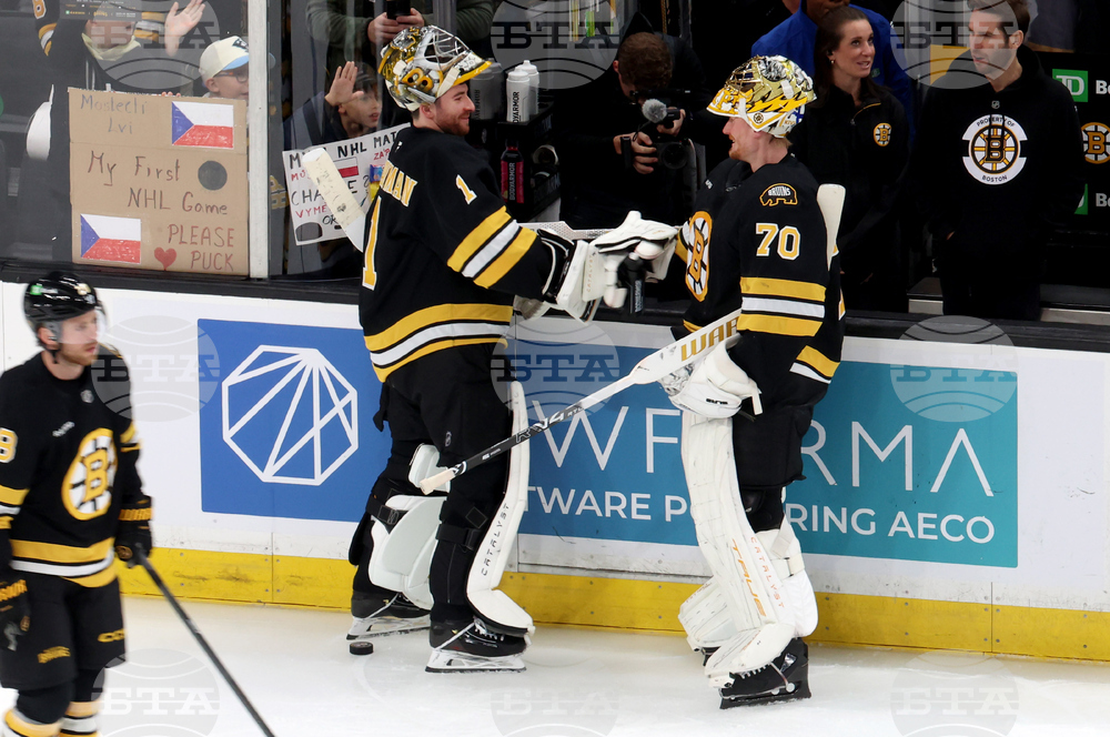 Islanders Bruins Hockey