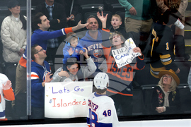 Islanders Bruins Hockey