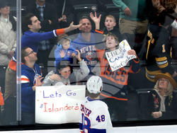 Islanders Bruins Hockey